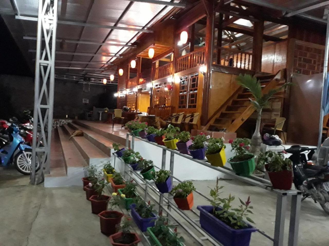 Son Thuy Homestay Ха Жианг Екстериор снимка